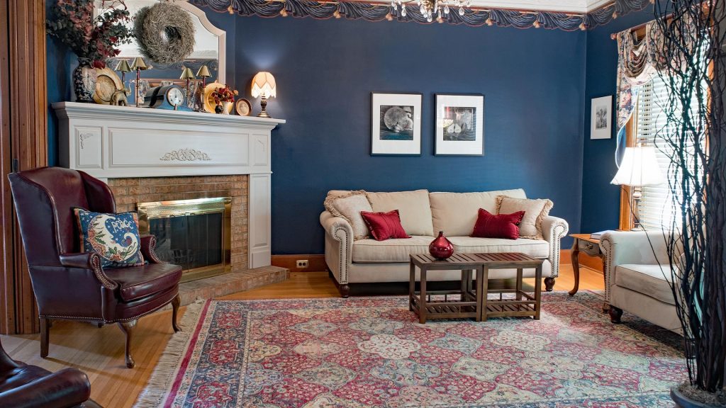 Oriental Rug in ornate living room